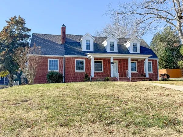 306 Magnolia Avenue, Fayetteville, TN 37334