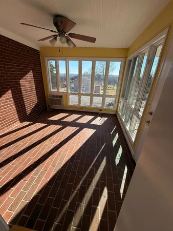 306 Magnolia Avenue, Fayetteville, TN 37334