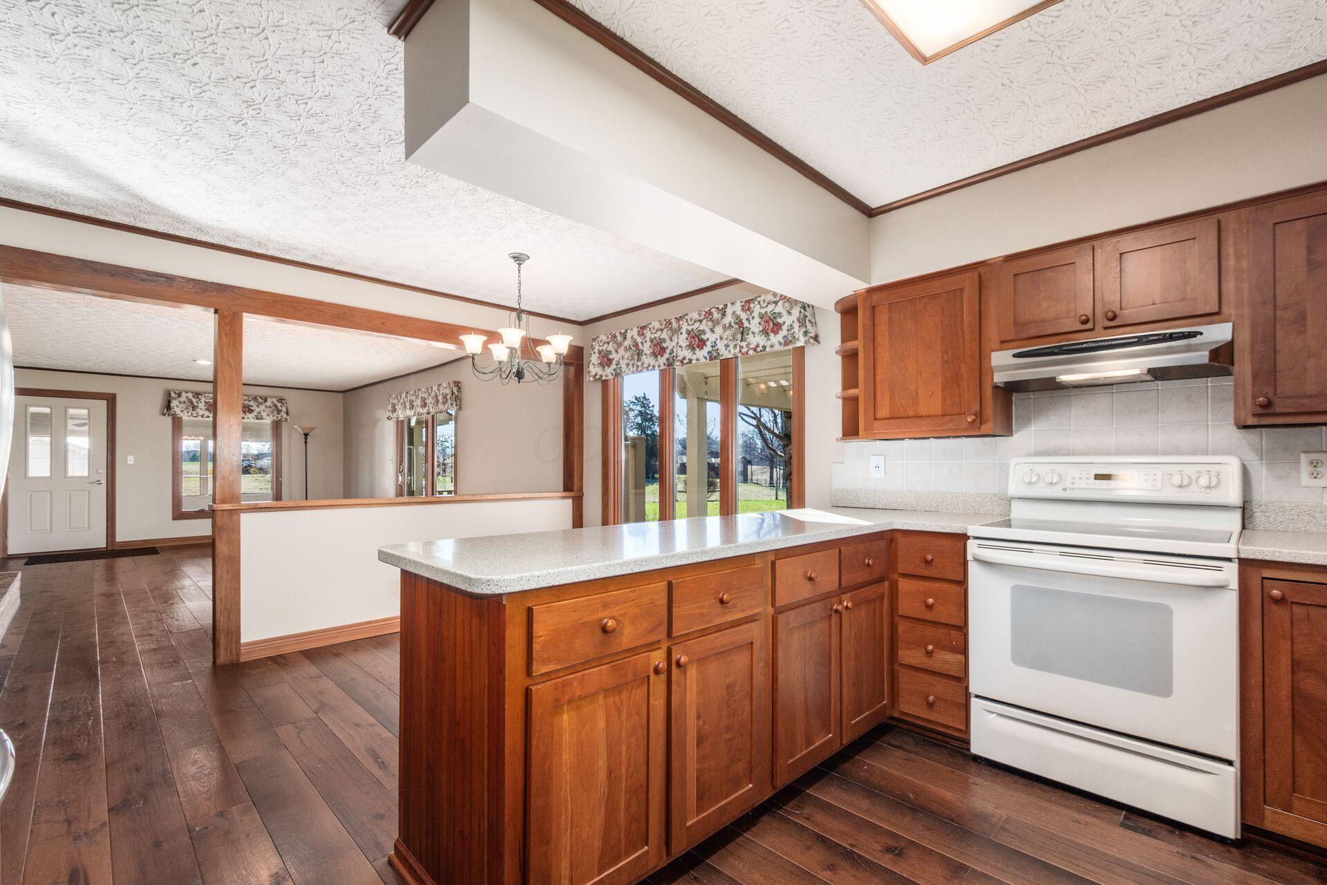 4784 Baker Road Delaware, OH 43015 - Photo 12 of 47 Kitchen
