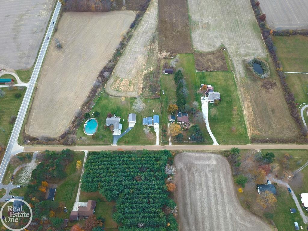 8051 Logana Road Avoca, MI 48006 - Photo 34 of 39