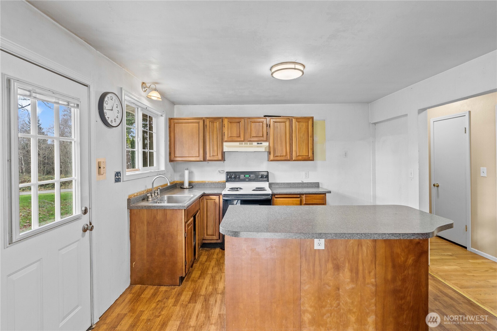 20002 208th Avenue Southeast Renton, WA 98058 - Photo 11 of 31