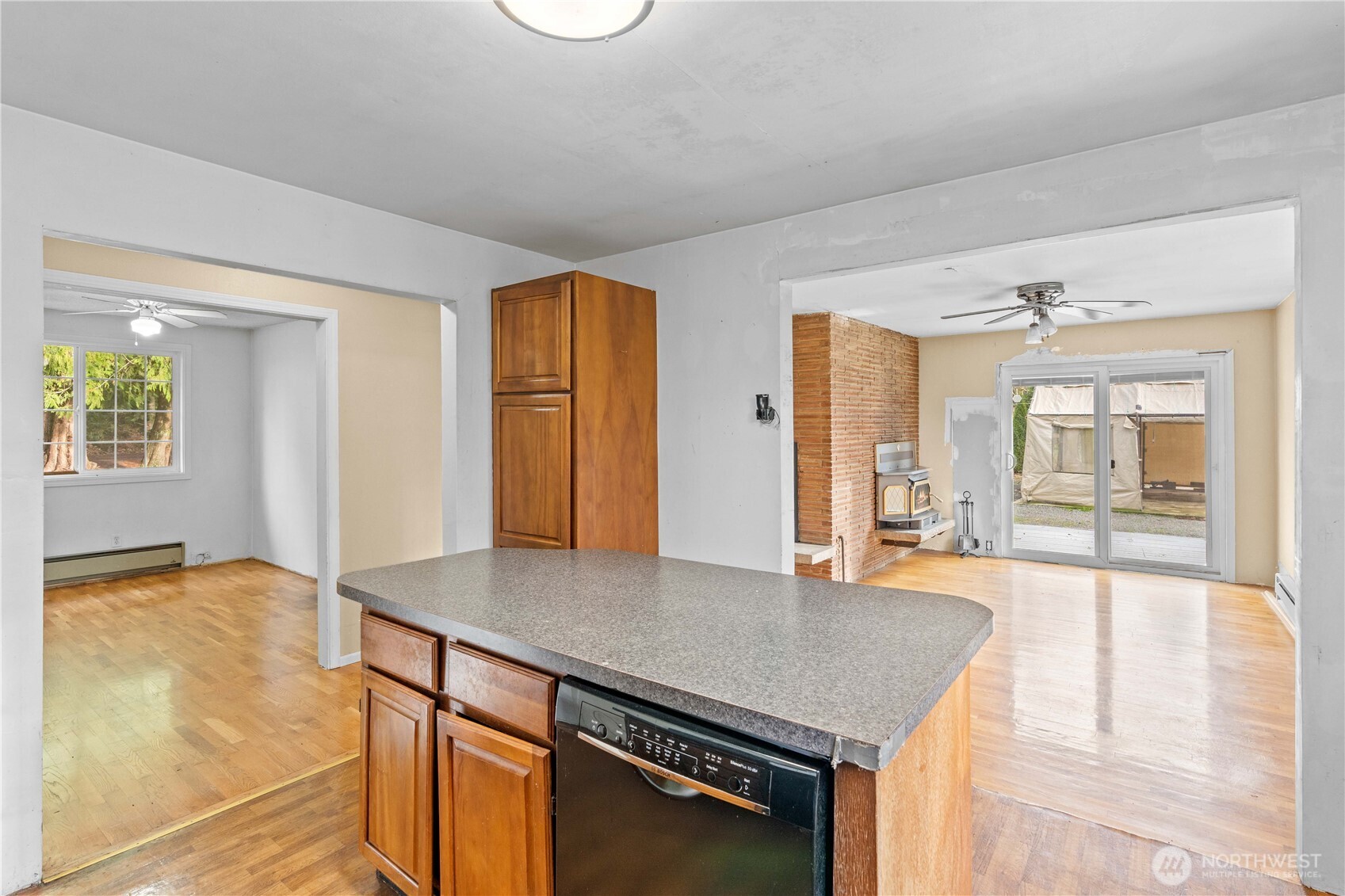 20002 208th Avenue Southeast Renton, WA 98058 - Photo 9 of 31