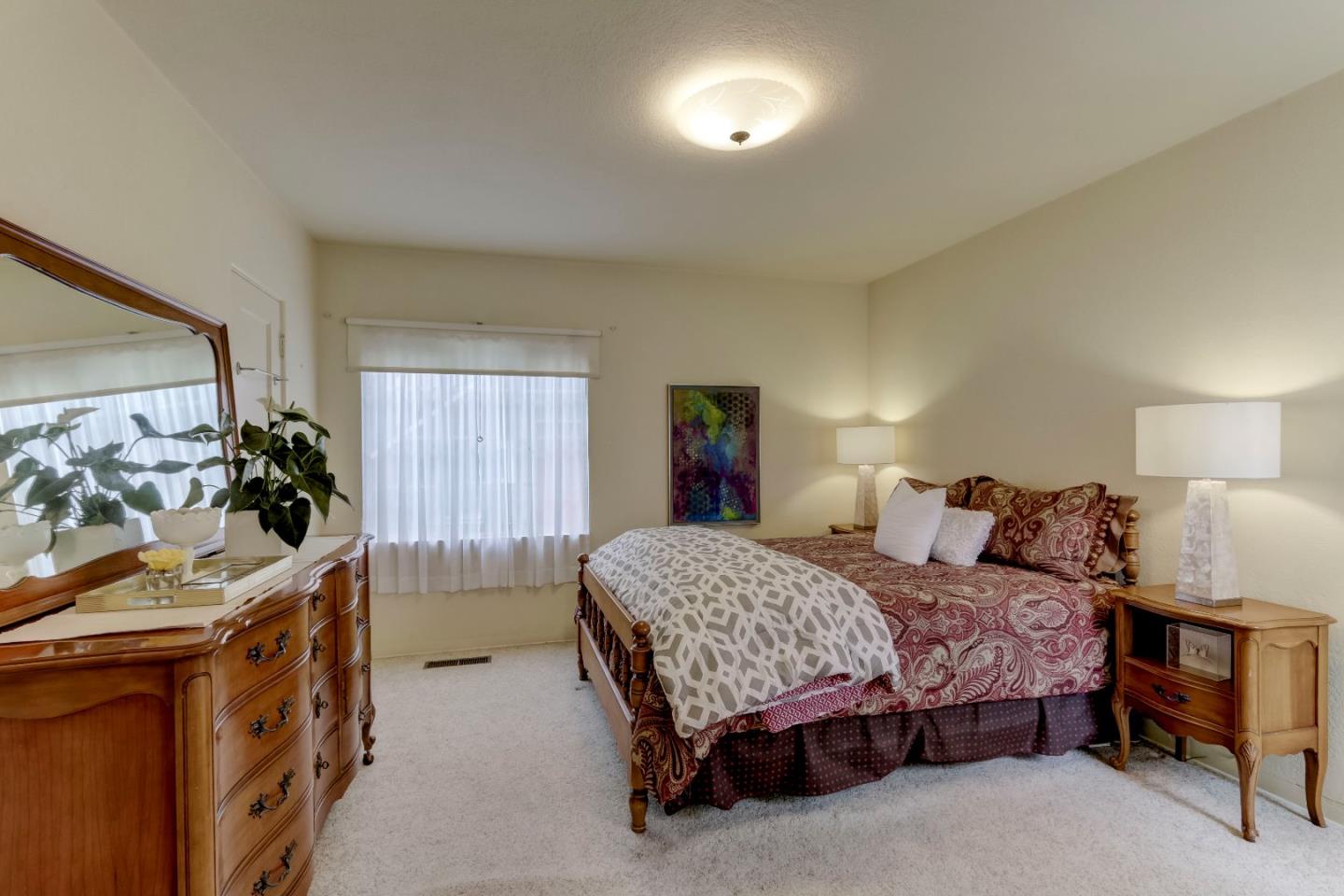 120 Rathburn Way Santa Cruz, CA 95062 - Photo 5 of 10 Gallery Image 5