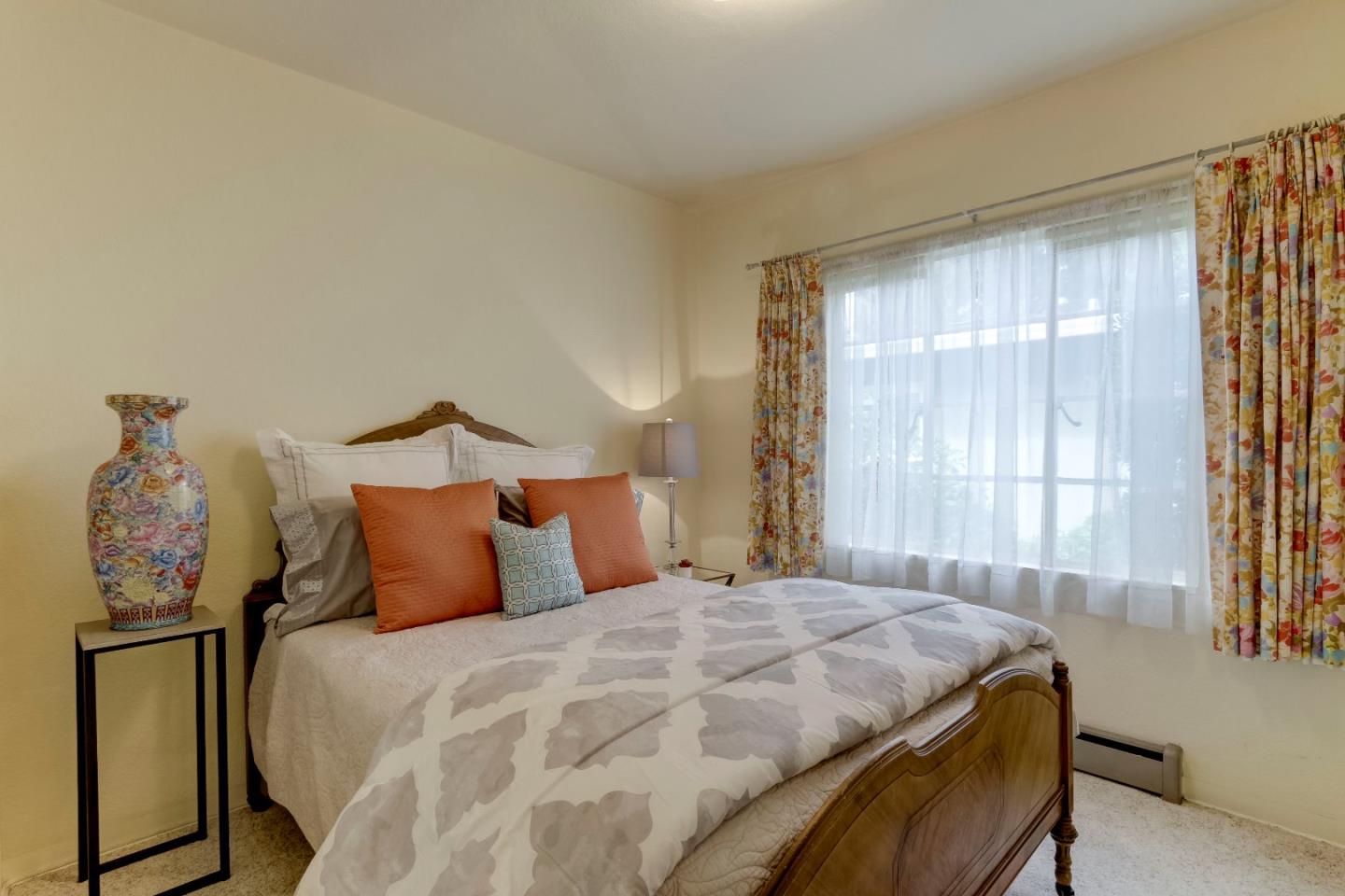 120 Rathburn Way Santa Cruz, CA 95062 - Photo 6 of 10 Gallery Image 6
