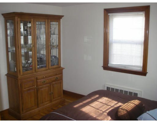 29 Robinwood Road Dedham, MA 02026 - Photo 10 of 26 Gallery Image 10