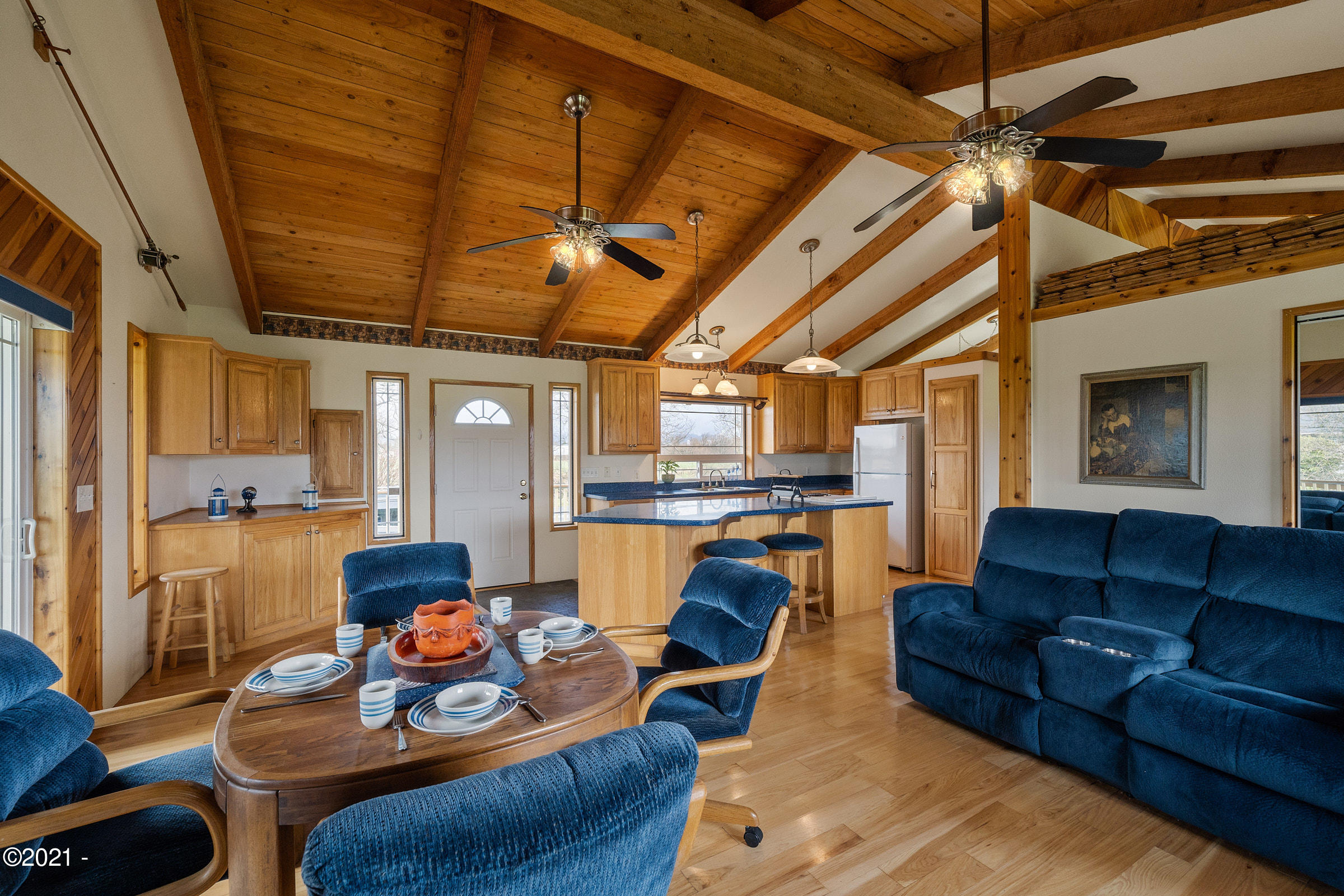 1735 Tone Road Tillamook, OR 97141 - Photo 5 of 29 DSC03624