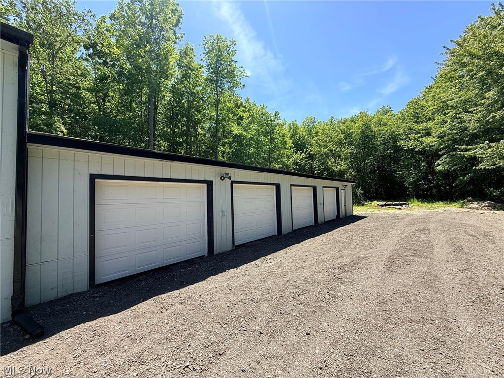 4139 Austin Road Geneva, OH 44041 - Photo 3 of 41