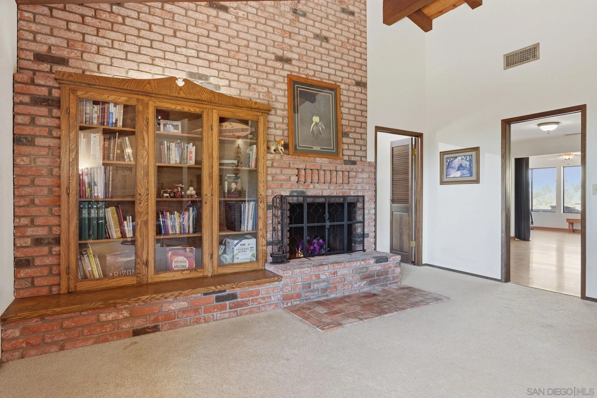 19525 Casner Road Ramona, CA 92065 - Photo 14 of 73 Living Room