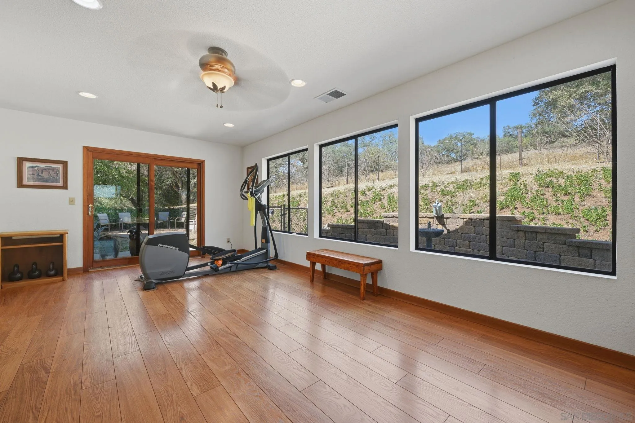 19525 Casner Road Ramona, CA 92065 - Photo 25 of 73 Family Room