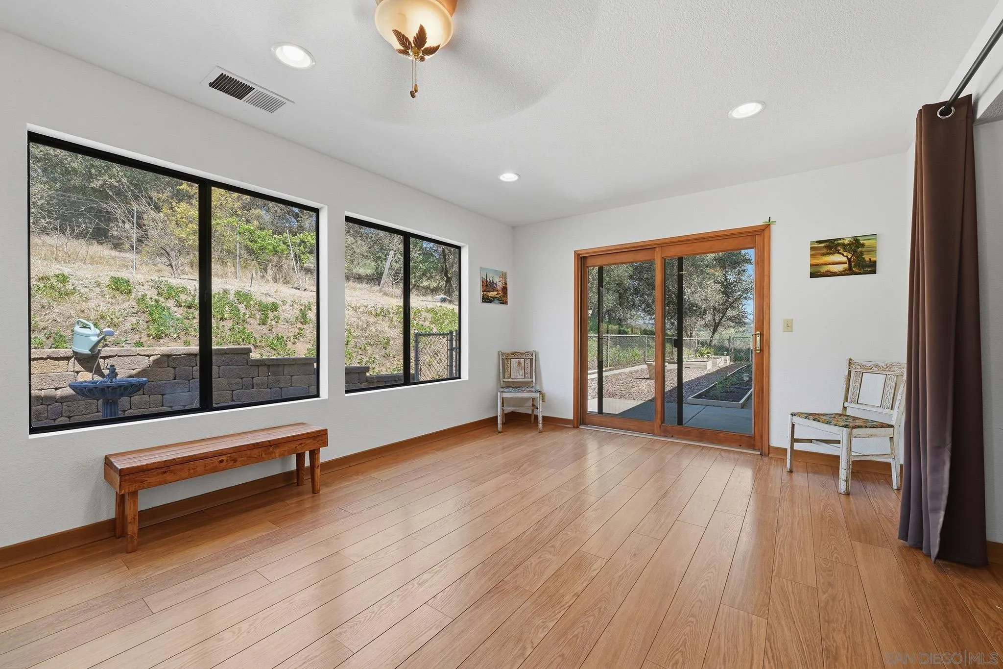 19525 Casner Road Ramona, CA 92065 - Photo 26 of 73 Family Room