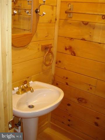 1277 Peach Ridge Road Elliottsburg, PA 17024 - Photo 14 of 25 Gallery Image 14