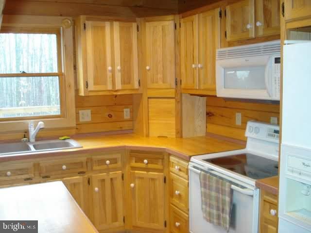 1277 Peach Ridge Road Elliottsburg, PA 17024 - Photo 22 of 25 Gallery Image 22