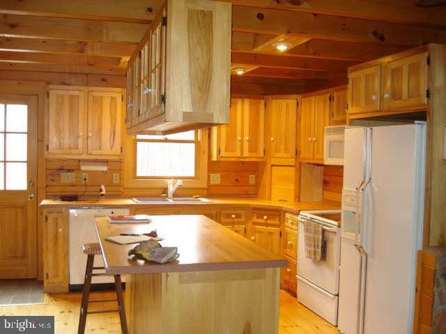 1277 Peach Ridge Road Elliottsburg, PA 17024 - Photo 4 of 25 Gallery Image 4