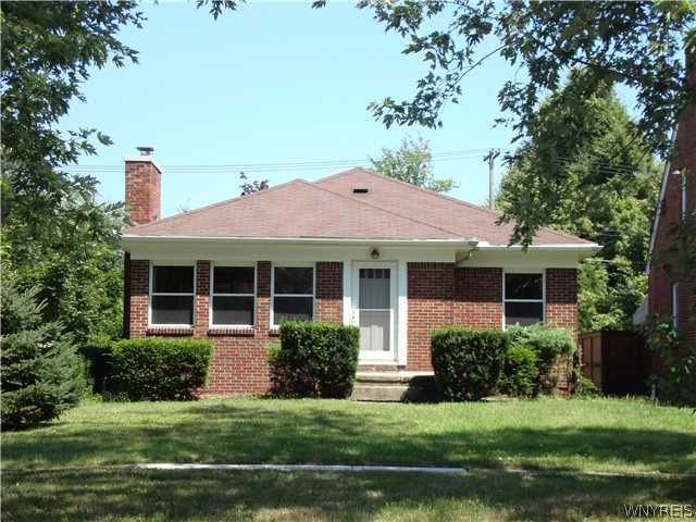 193 Allenhurst Road Amherst, NY 14226 - Photo 1 of 1 Exterior Front