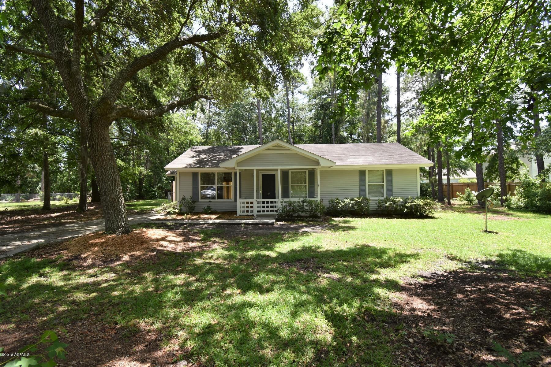 6 Hewlett Road Beaufort, SC 29907 - Photo 1 of 39 DSC_0005
