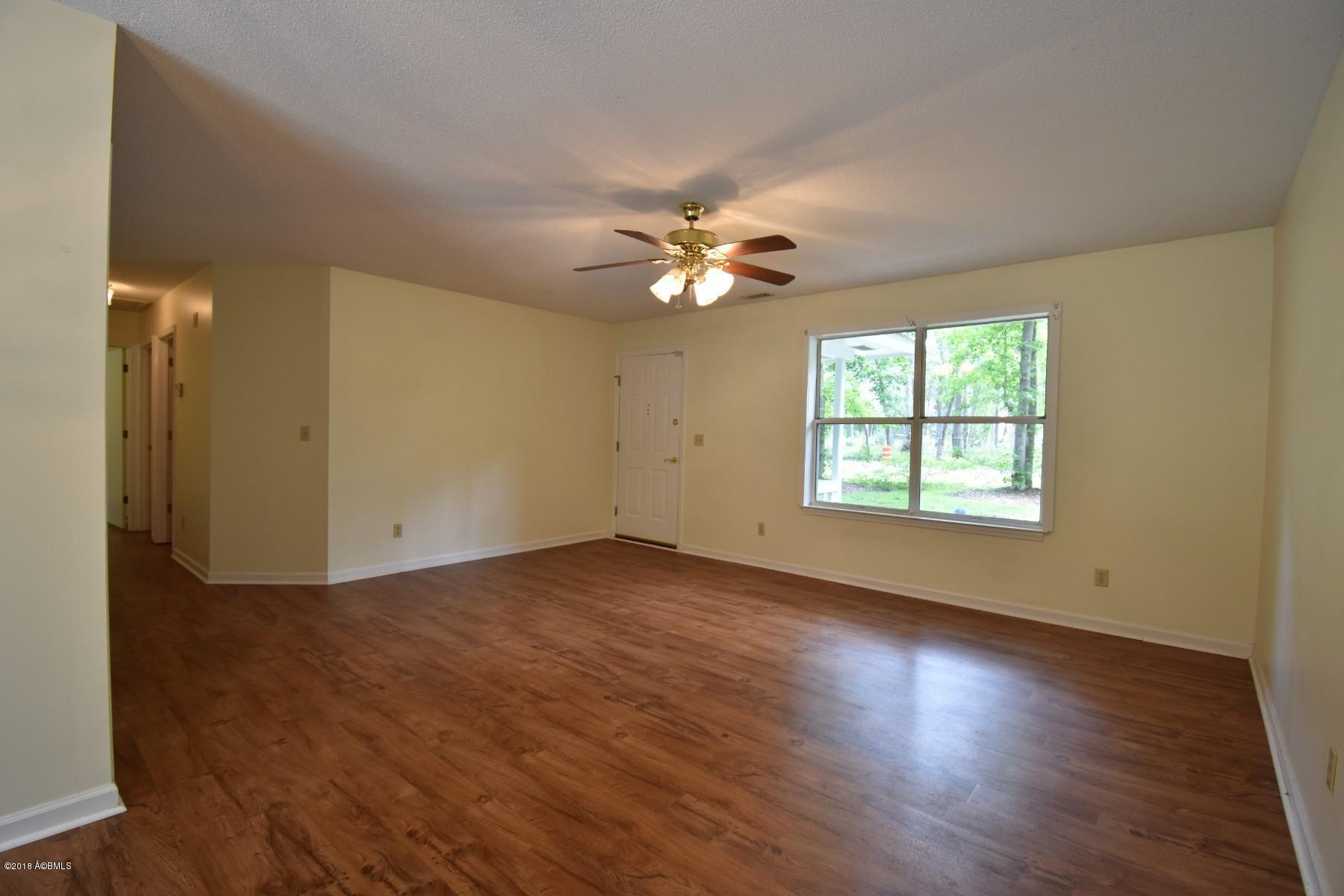6 Hewlett Road Beaufort, SC 29907 - Photo 11 of 39 DSC_0265