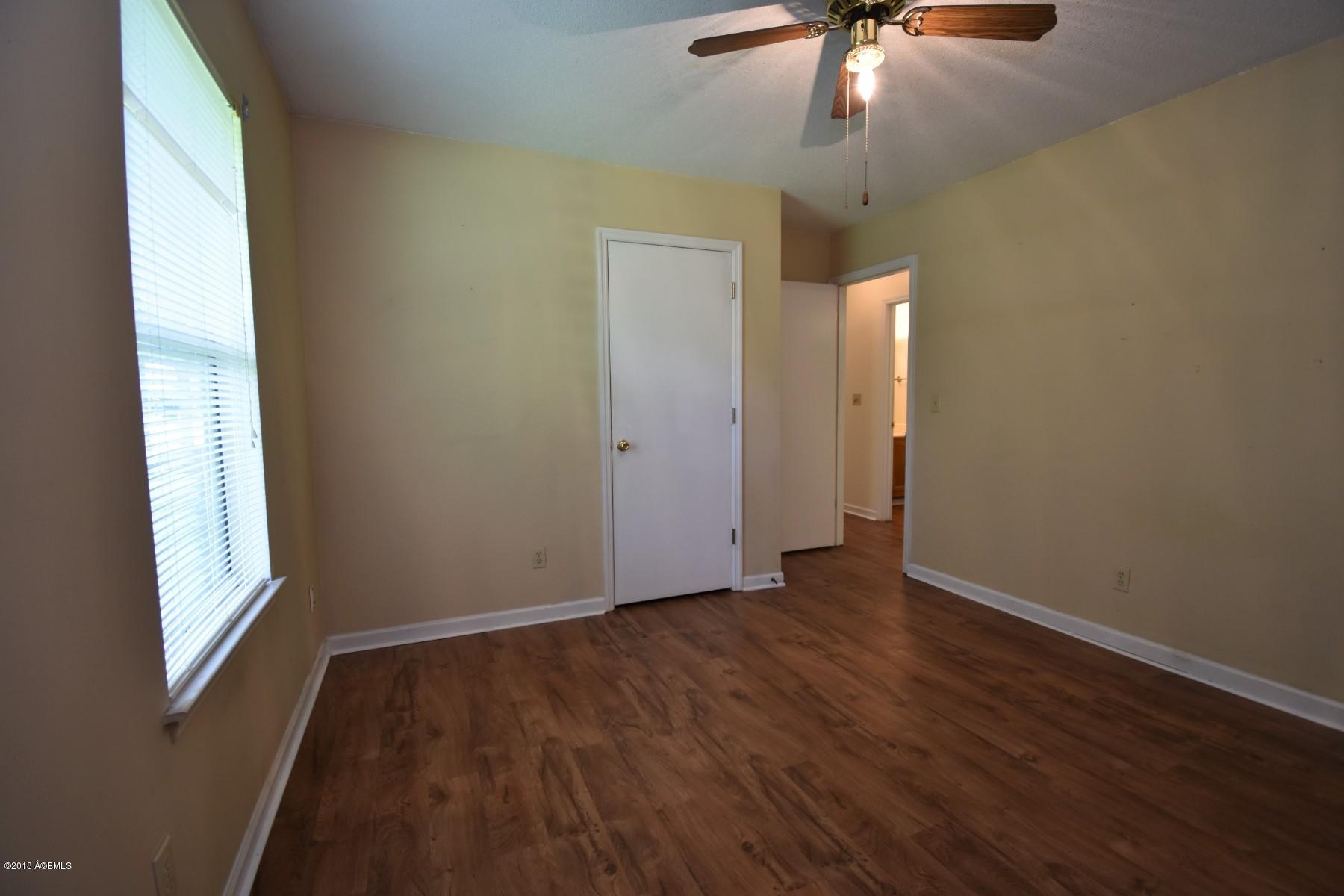 6 Hewlett Road Beaufort, SC 29907 - Photo 19 of 39 DSC_0288
