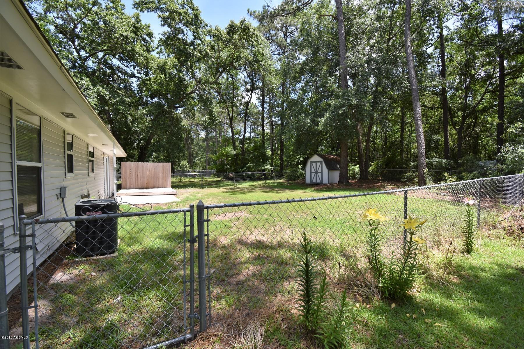 6 Hewlett Road Beaufort, SC 29907 - Photo 33 of 39 DSC_0012