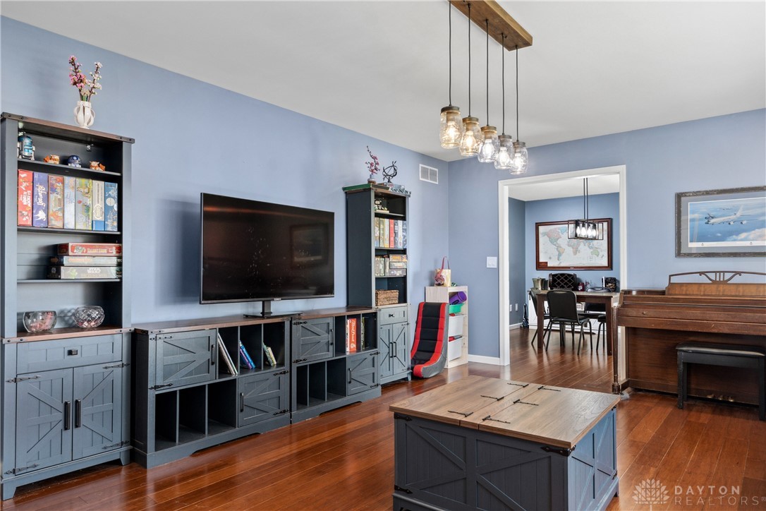 3050 East Hoop Road Xenia, OH 45385 - Photo 10 of 40 Gallery Image 10