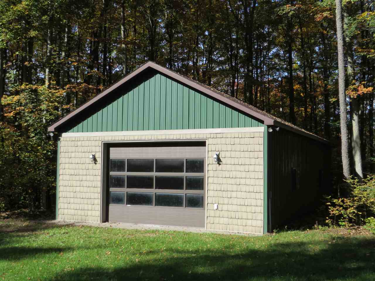 18700 Robin Ridge Road Interlochen, MI 49643 - Photo 38 of 42 1824626-37.JPG