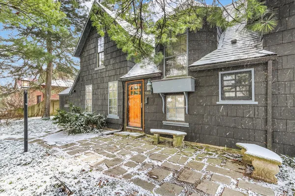 $295,000 | 1003 West Church Street, Champaign, IL 61821