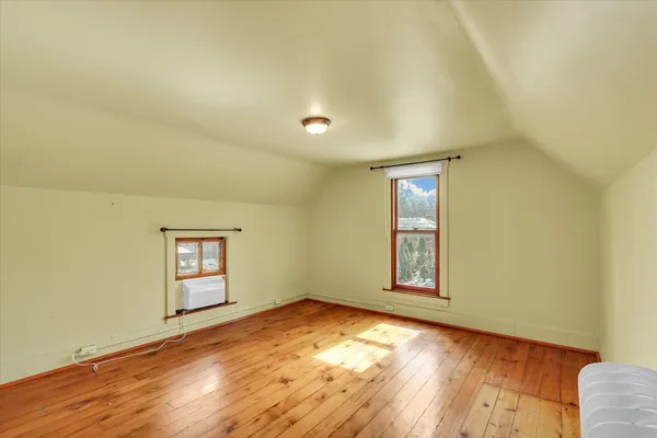 $295,000 | 1003 West Church Street, Champaign, IL 61821