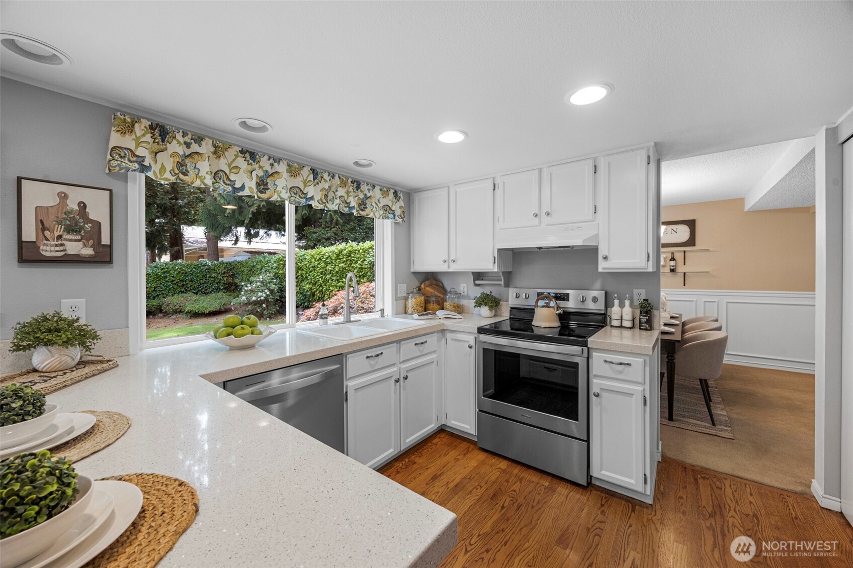 328 162nd Place Southeast Bothell, WA 98012 - Photo 9 of 30