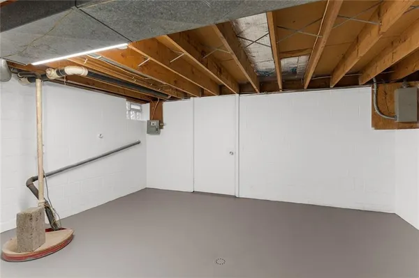 $234,999 | 841 Highland Road, Sharon, PA 16146