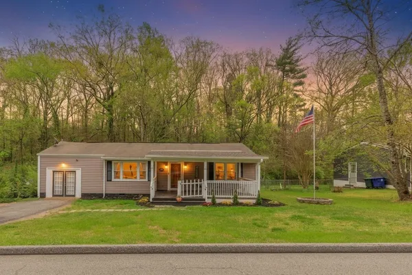 $285,000 | 3718 Thrushwood Drive, Chattanooga, TN 37415