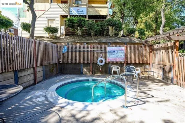 $500,000 | 648 Fig Tree Lane, Martinez, CA 94553