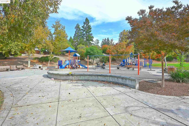 $500,000 | 648 Fig Tree Lane, Martinez, CA 94553