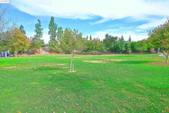 $500,000 | 648 Fig Tree Lane, Martinez, CA 94553