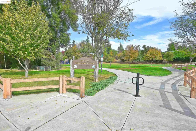 $500,000 | 648 Fig Tree Lane, Martinez, CA 94553