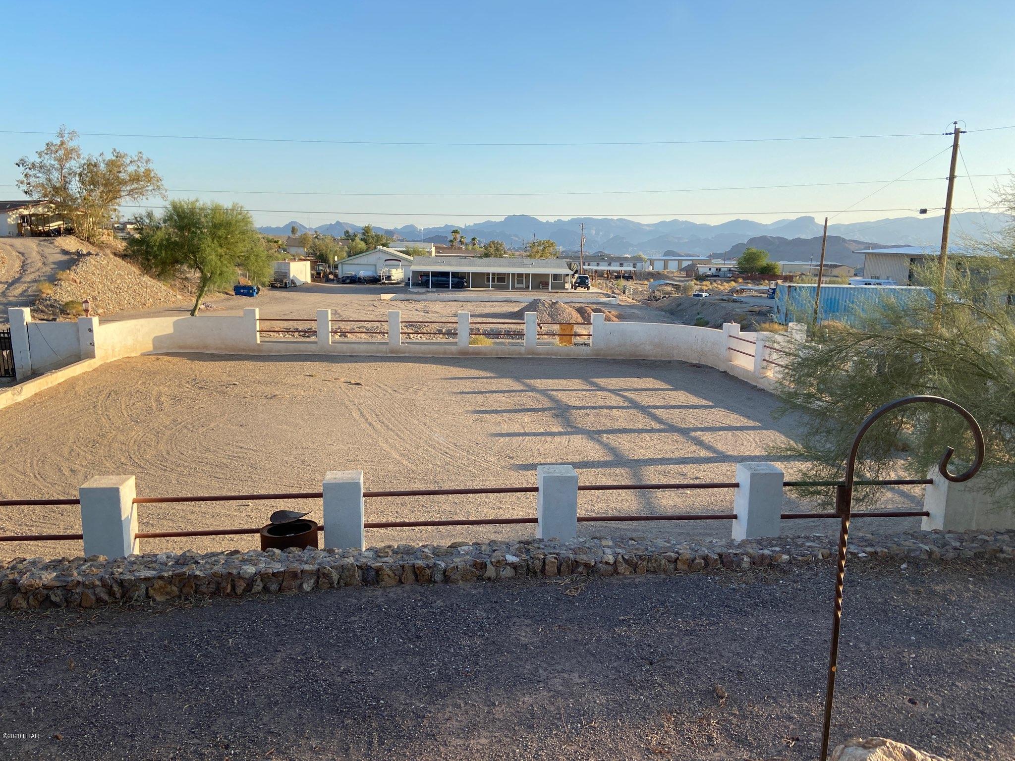 4033 Gold Springs Road Lake Havasu City, AZ 86406 - Photo 3 of 65 623032349