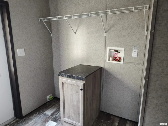 $175,000 | 1207 Southwest 6th Street, Fairfield, IL 62837