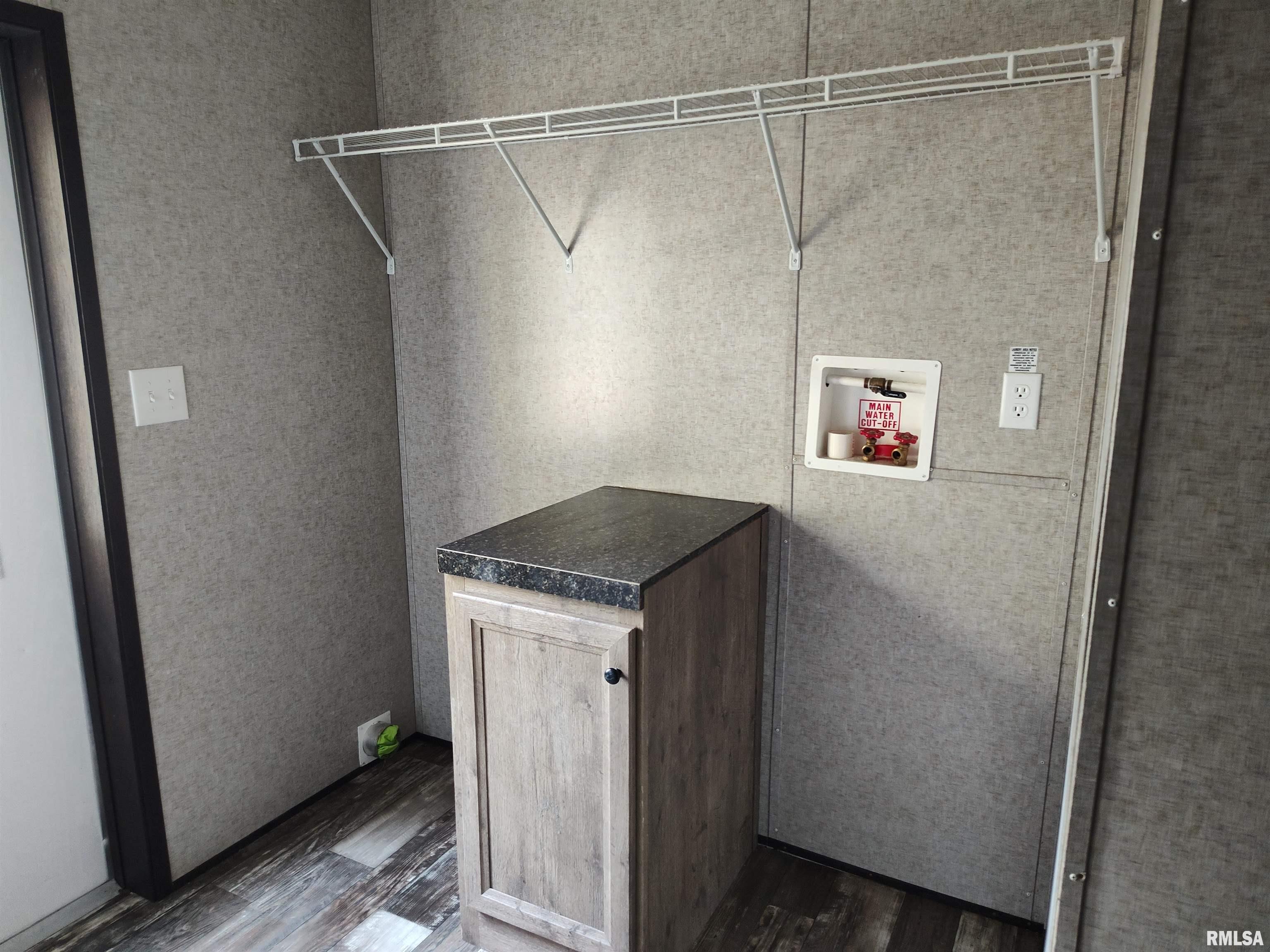 1207 Southwest 6th Street Fairfield, IL 62837 - Photo 17 of 24