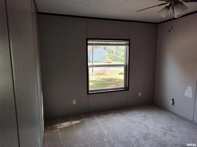 $175,000 | 1207 Southwest 6th Street, Fairfield, IL 62837