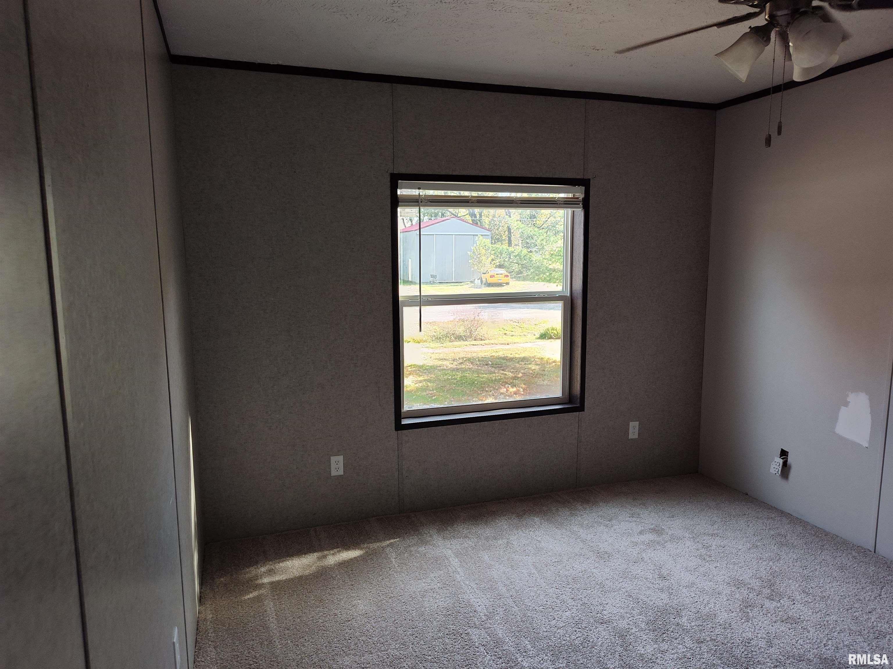 1207 Southwest 6th Street Fairfield, IL 62837 - Photo 22 of 24