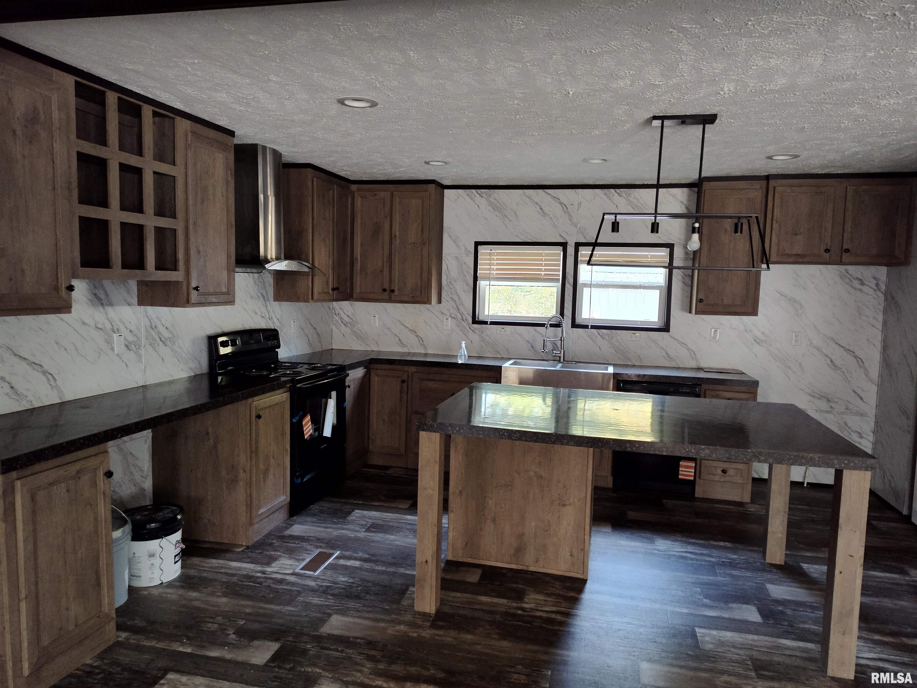 1207 Southwest 6th Street Fairfield, IL 62837 - Photo 9 of 24