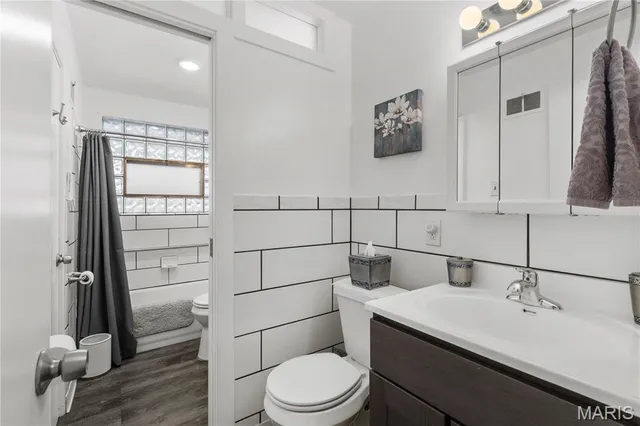 $215,000 | 7155 Willow Tree Lane, St. Louis, MO 63130