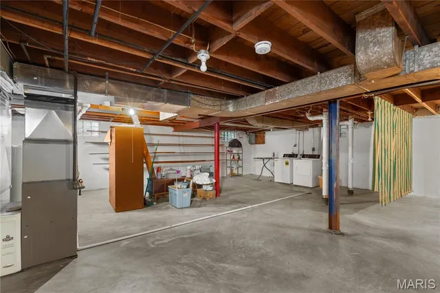 $215,000 | 7155 Willow Tree Lane, St. Louis, MO 63130