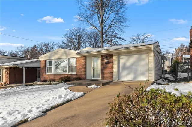 $215,000 | 7155 Willow Tree Lane, St. Louis, MO 63130