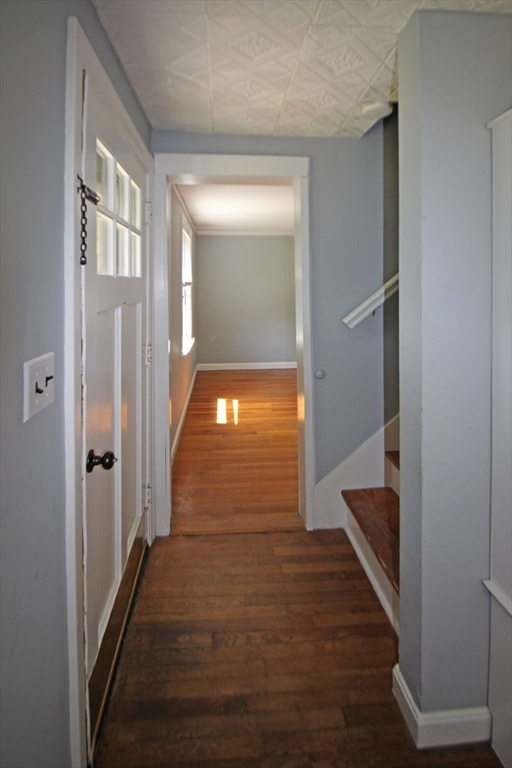 1 Stratford Road Holyoke, MA 01040 - Photo 3 of 26