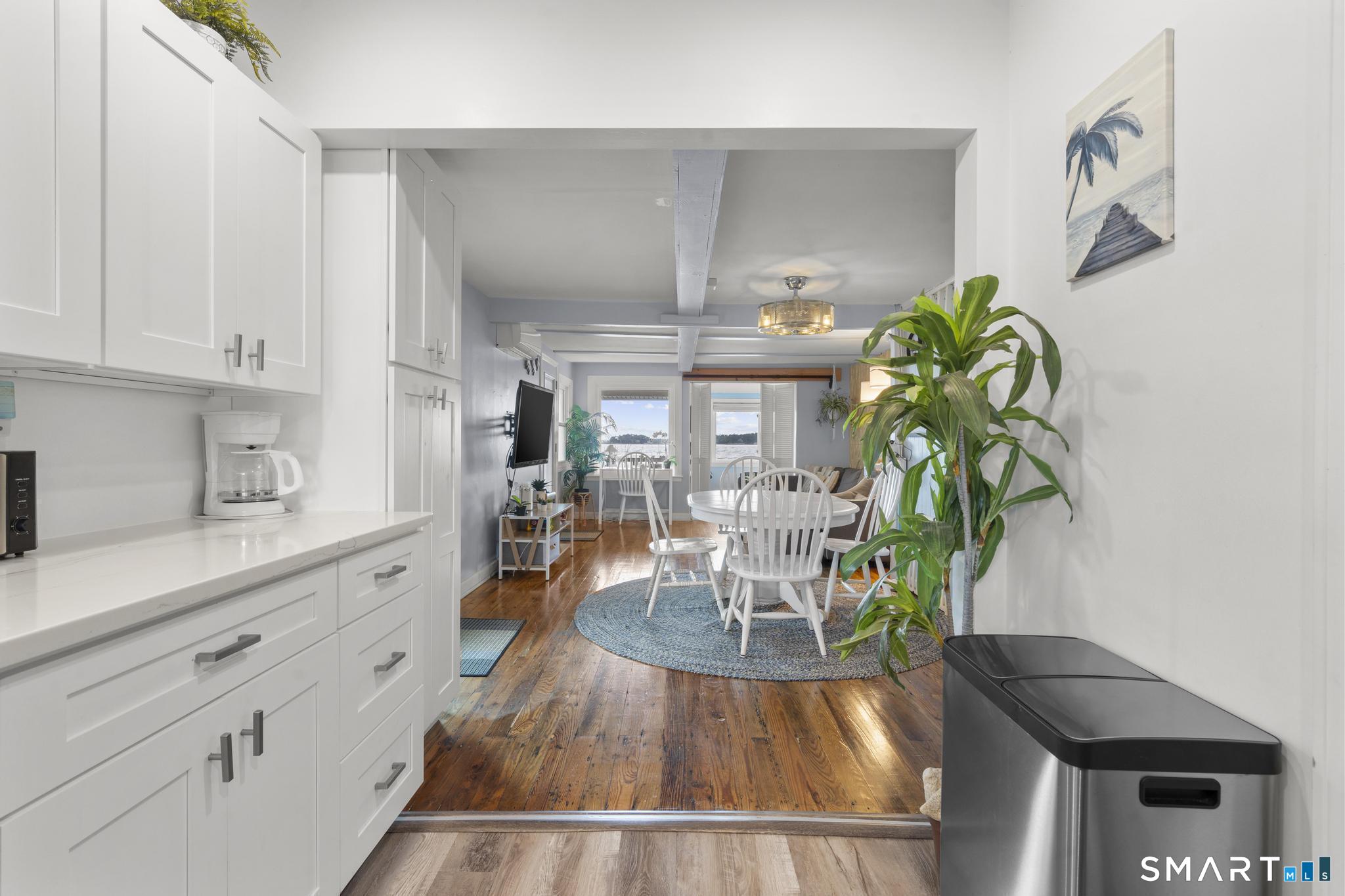 105 Sunset Beach Road Branford, CT 06405 - Photo 16 of 37