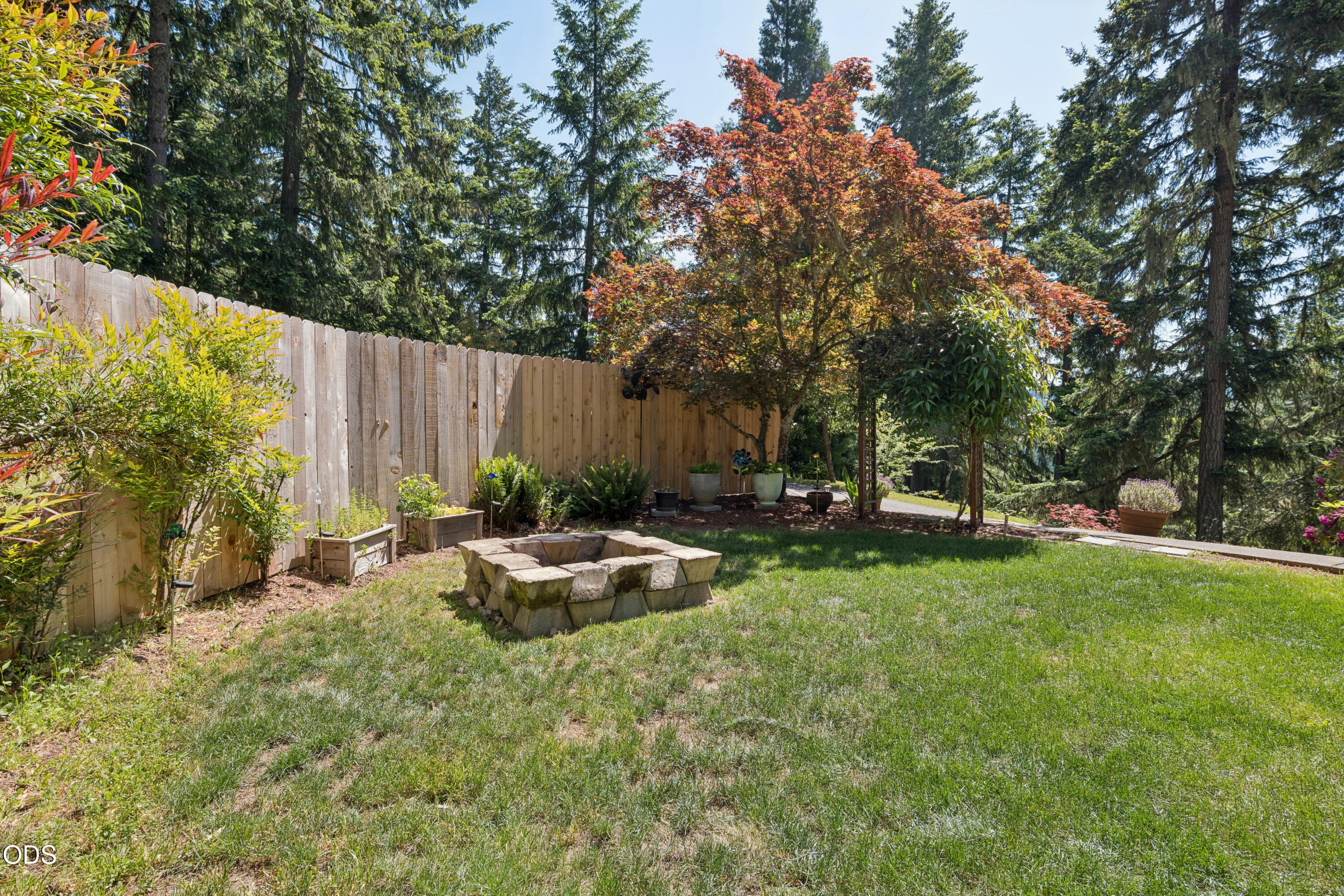 1853 Ridge Water Drive Sutherlin, OR 97479 - Photo 23 of 27 20