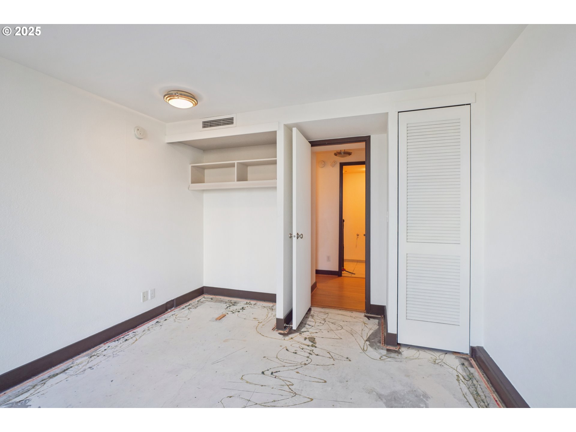 255 Southwest Harrison Street, Unit 12E Portland, OR 97201 - Photo 14 of 28 Gallery Image 14
