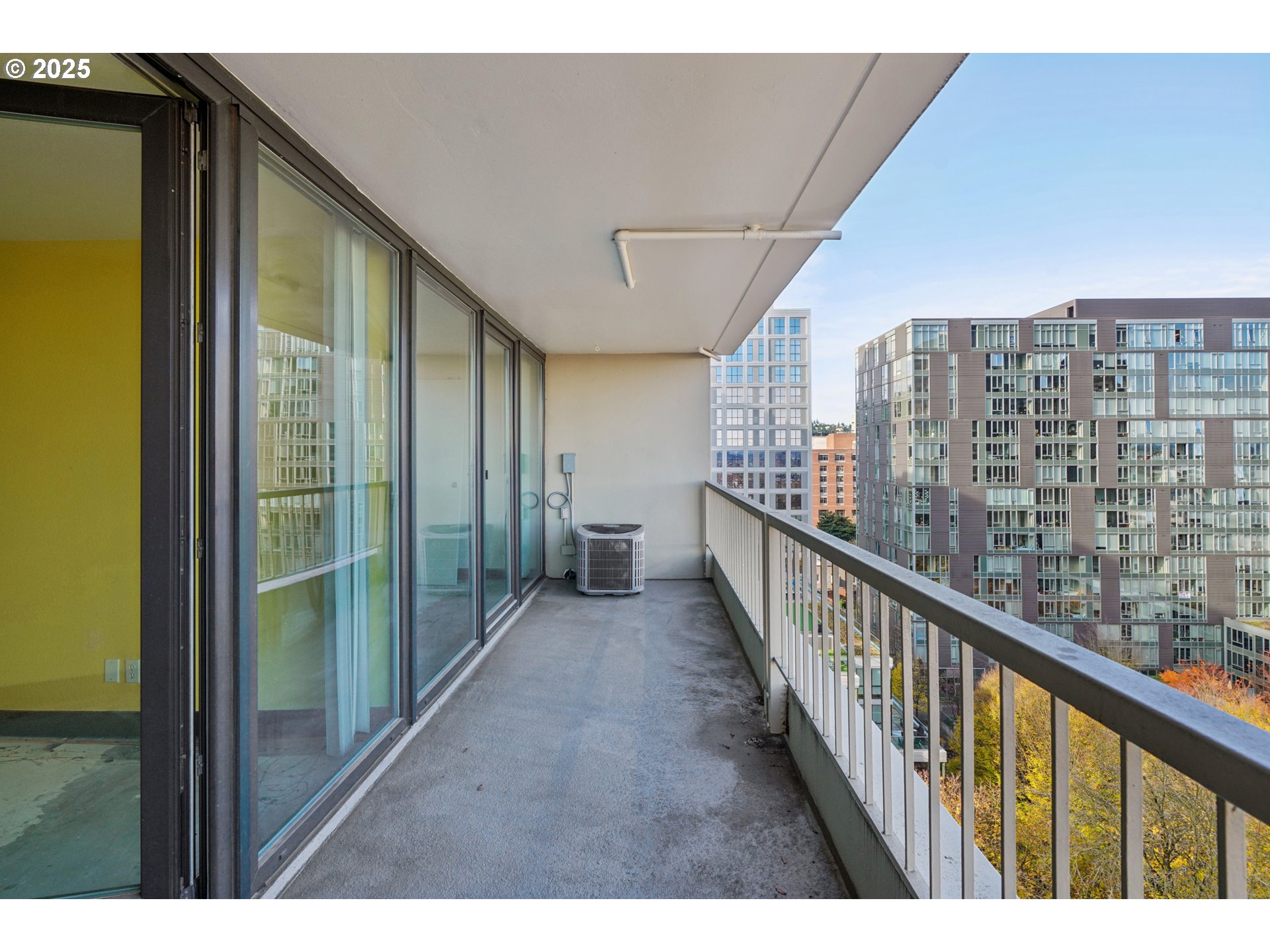 255 Southwest Harrison Street, Unit 12E Portland, OR 97201 - Photo 20 of 28 Gallery Image 20