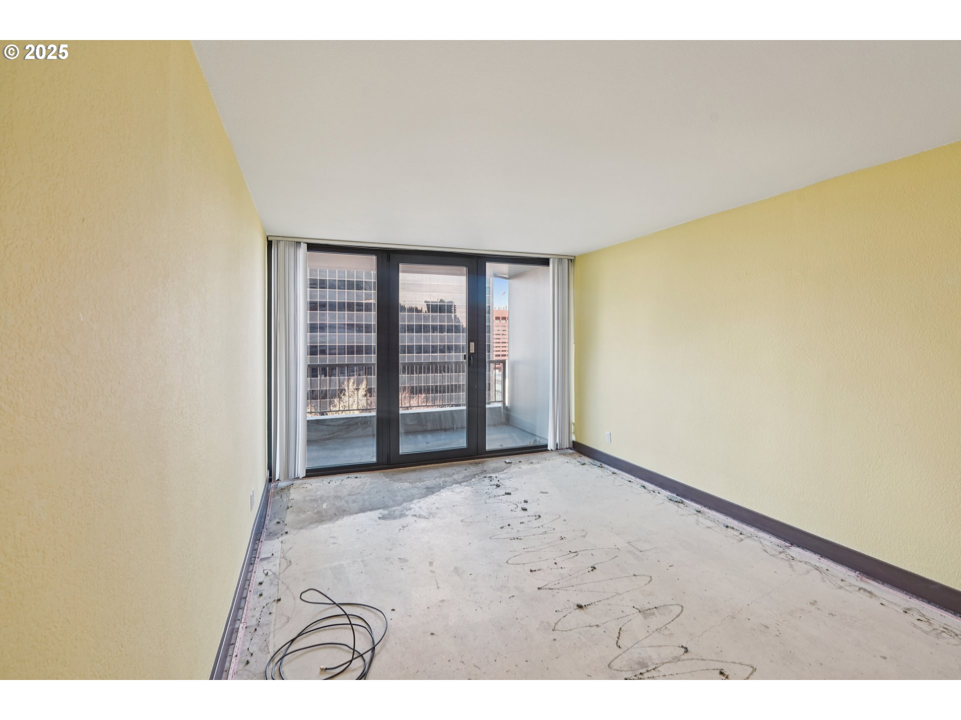 255 Southwest Harrison Street, Unit 12E Portland, OR 97201 - Photo 5 of 28 Gallery Image 5