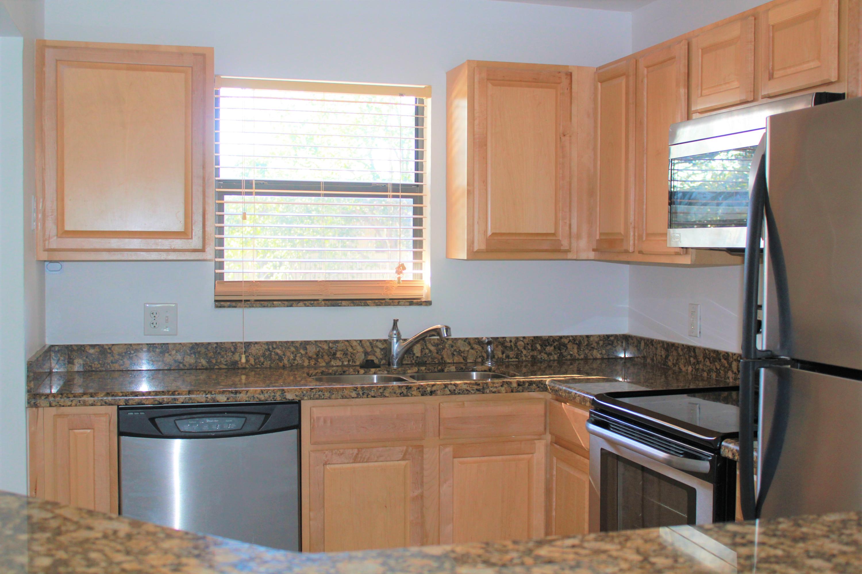 21900 Lake Forest Circle, Unit 206 Boca Raton, FL 33433 - Photo 7 of 14 KITCHEN