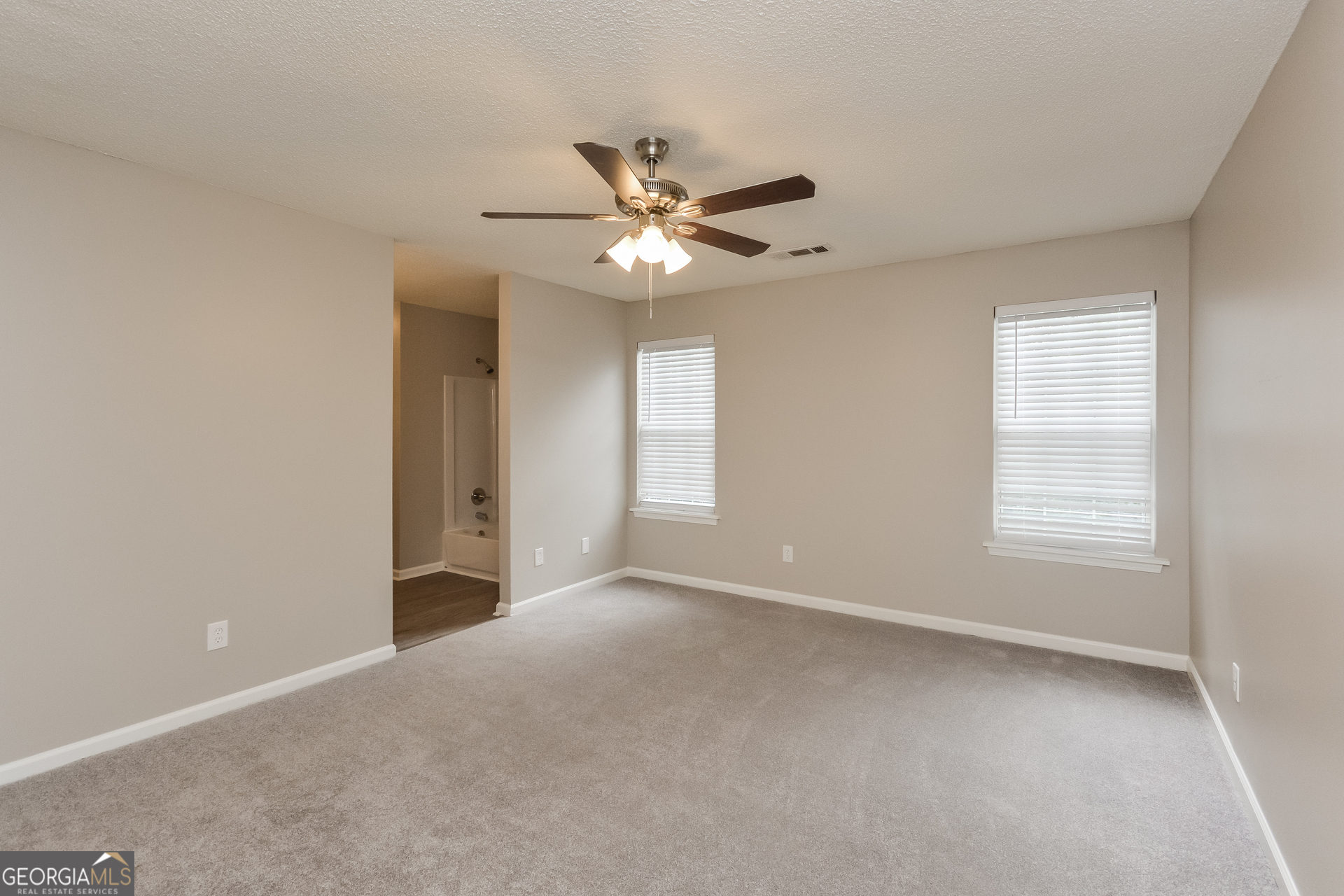 3780 Wesley View Decatur, GA 30034 - Photo 9 of 17